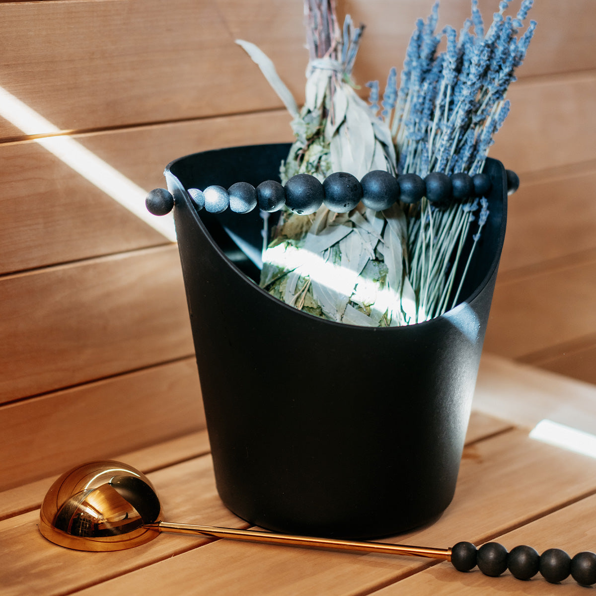 Nuppu sauna bucket, black