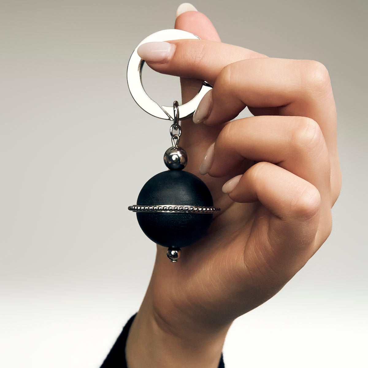 Nova key chain, black