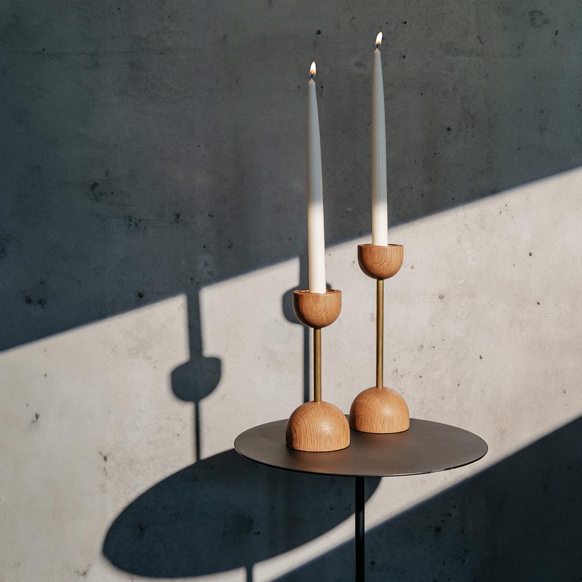 Duo candleholder, oak and gold, 19 cm