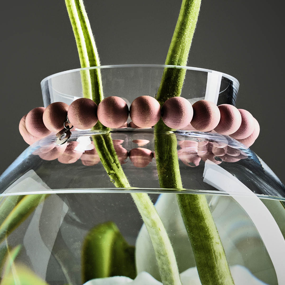 Pore wooden wreath for 22 cm Kupla vase, light pink