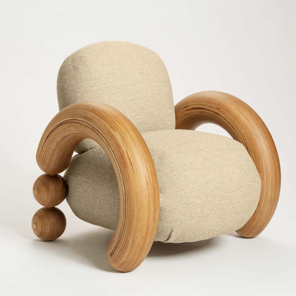 Ram lounge chair, Laurizon bouclé, sand