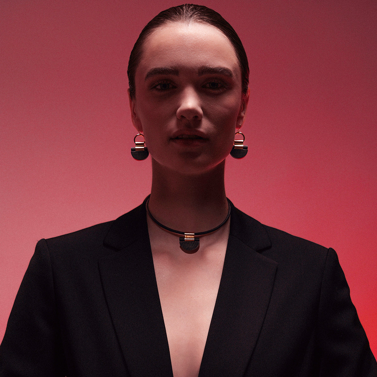 Kelohonka necklace, black and gold
