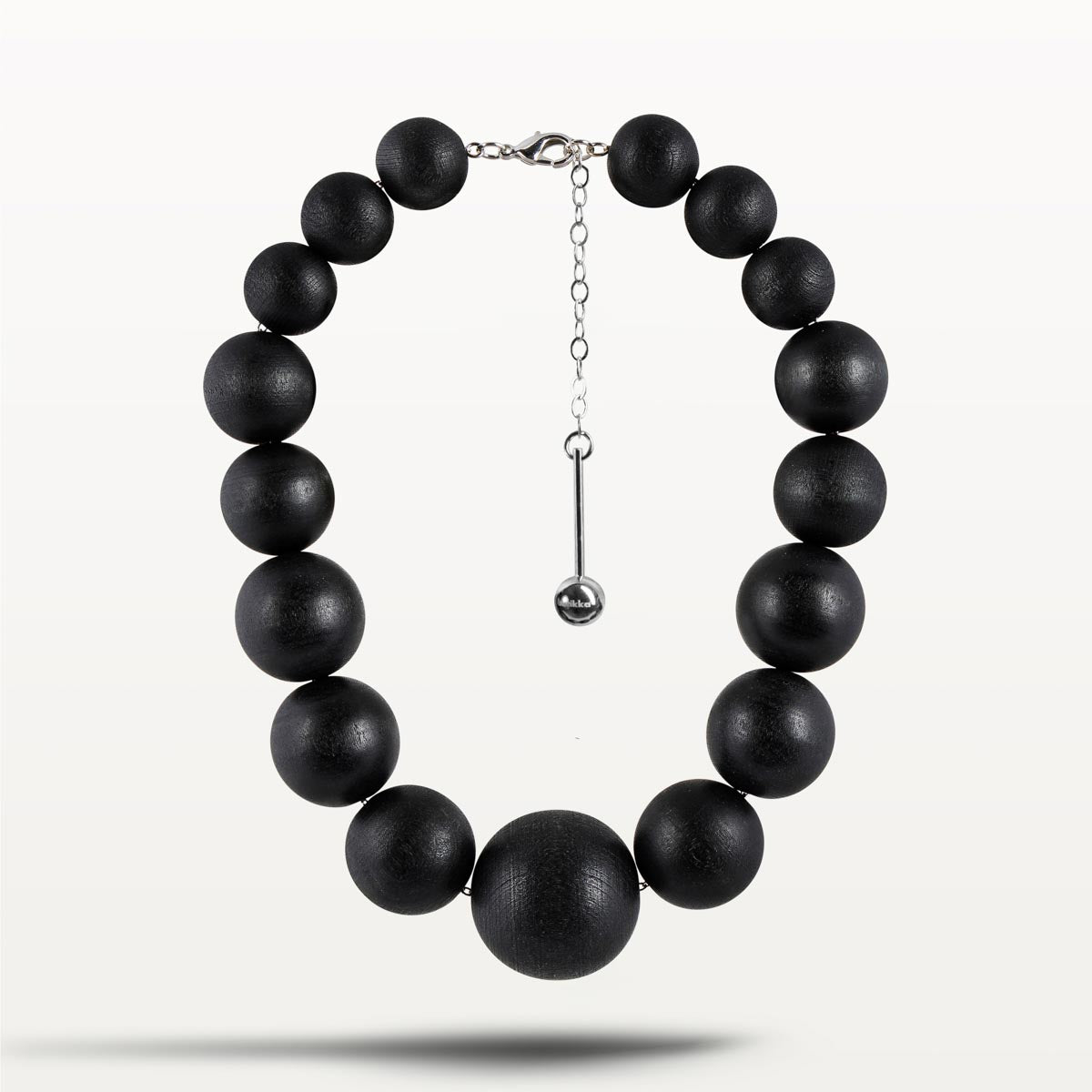 Olos necklace, black