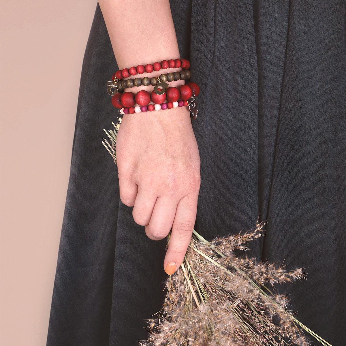 Pohjola bracelet, rasberry violet