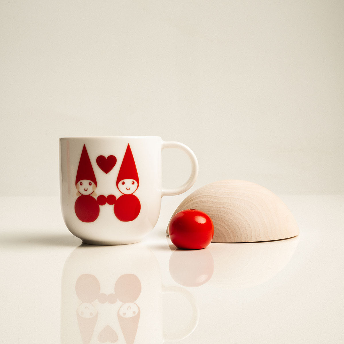 Elf mug Love, 3,5 dl, white and red