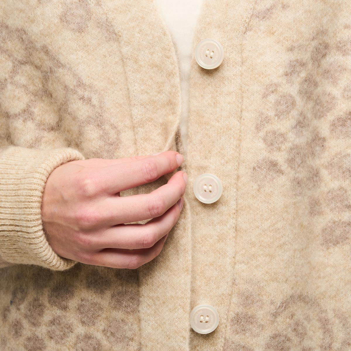 Ellis cardigan, Pässi, beige