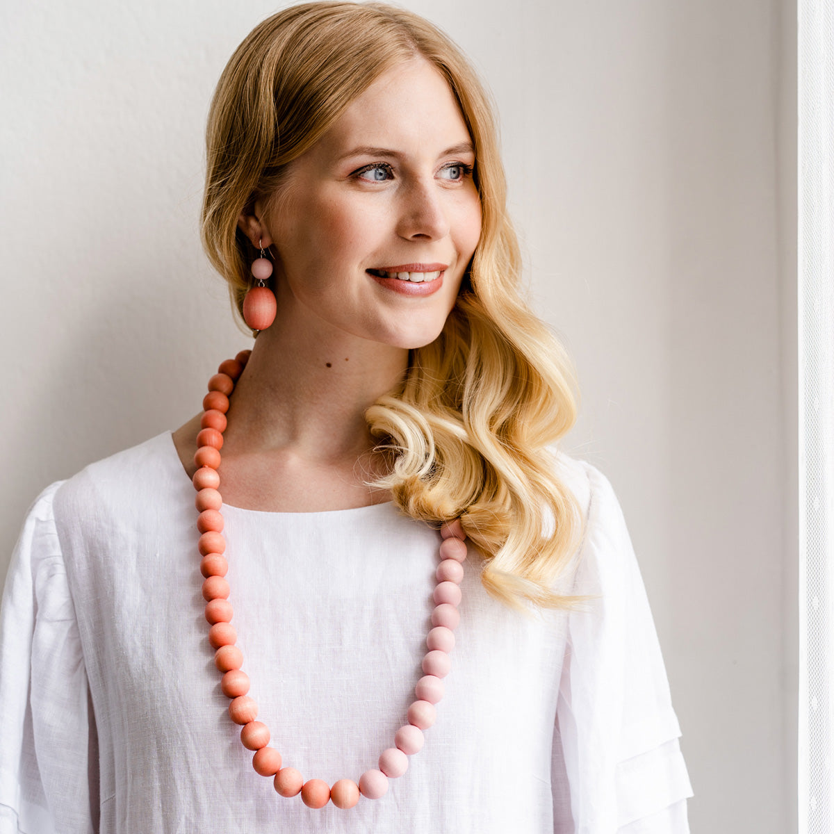 Taateli earrings, orange