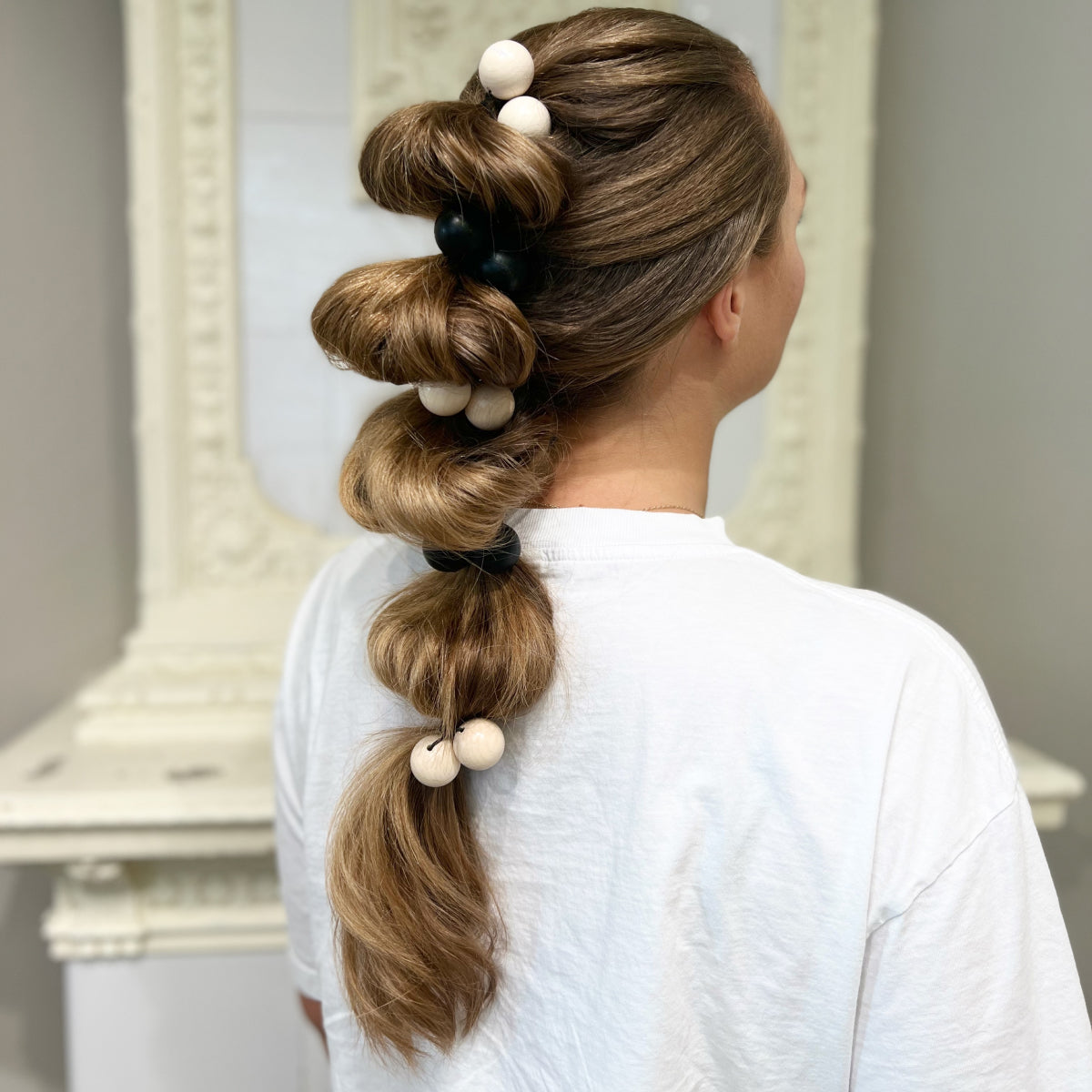 Pom pom hair tie, pink
