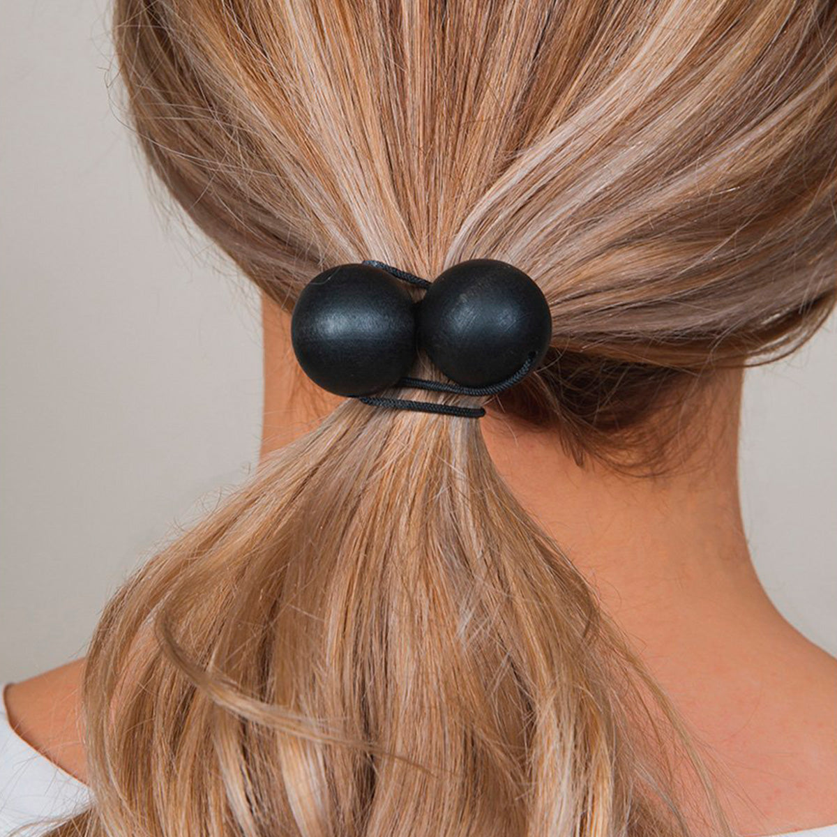 Pom pom hair tie, sky blue