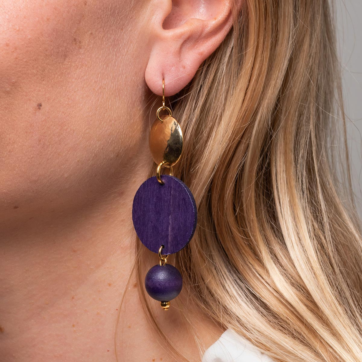 Ilta earrings, purple and gold