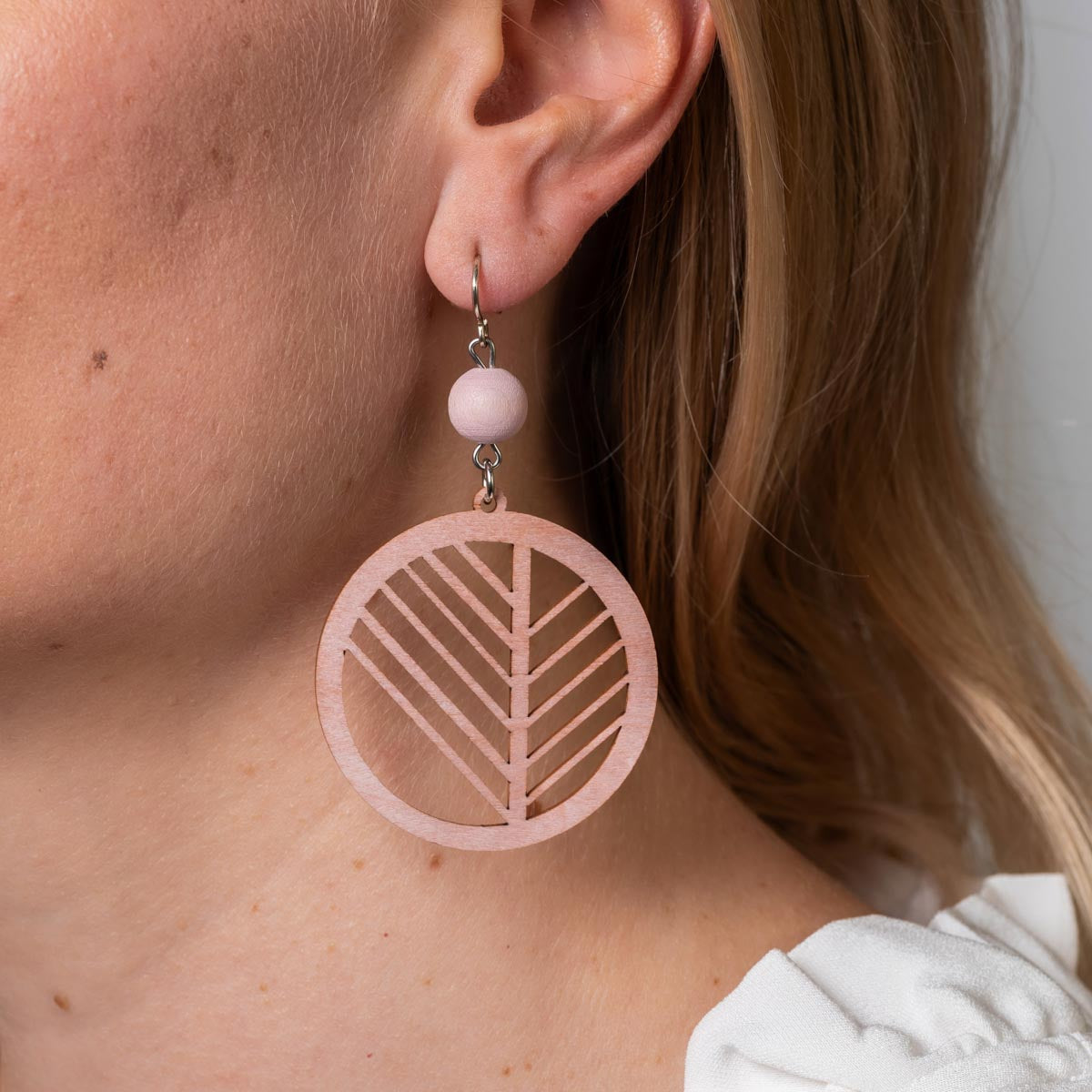 Tuohi earrings, pink