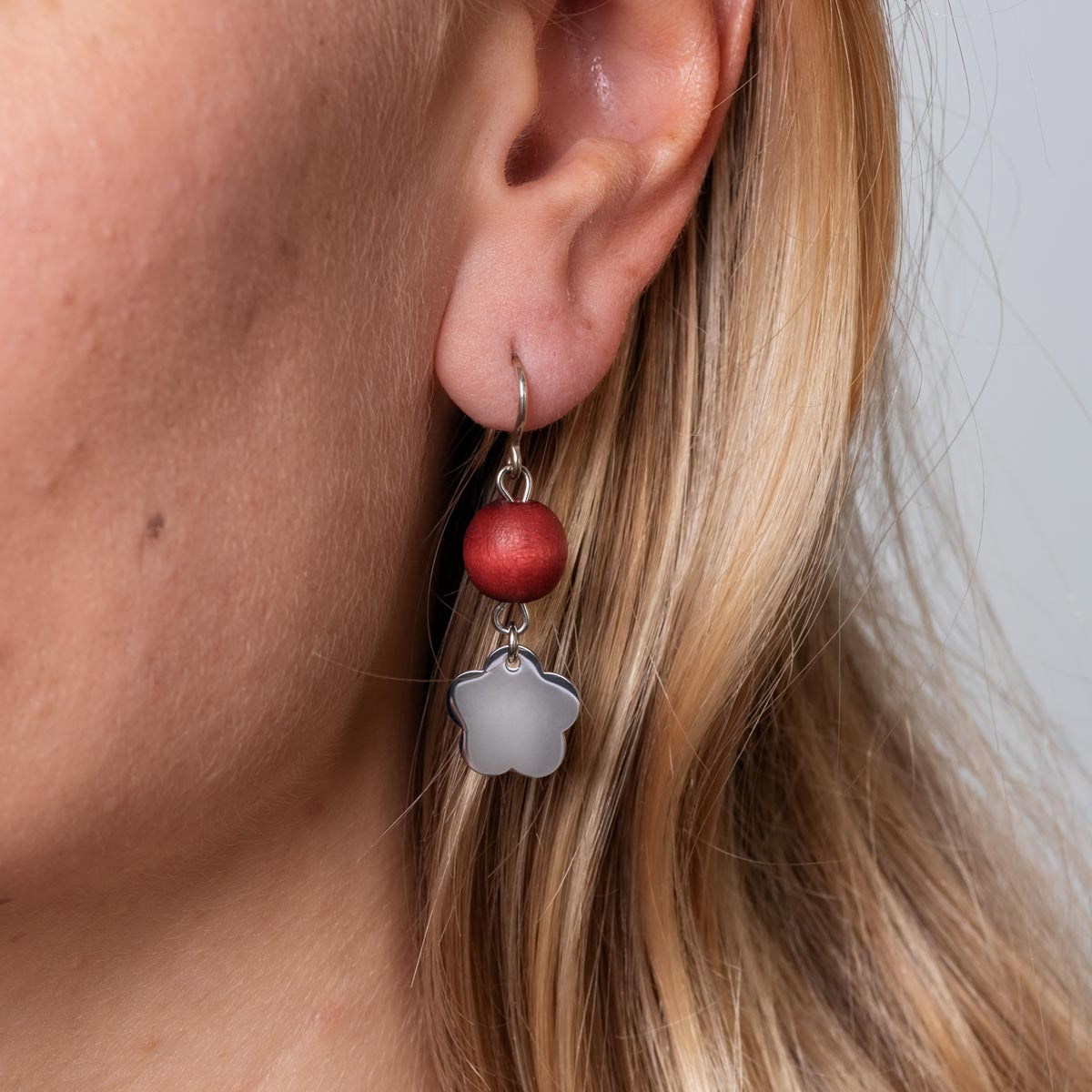 Minea earrings, wine red