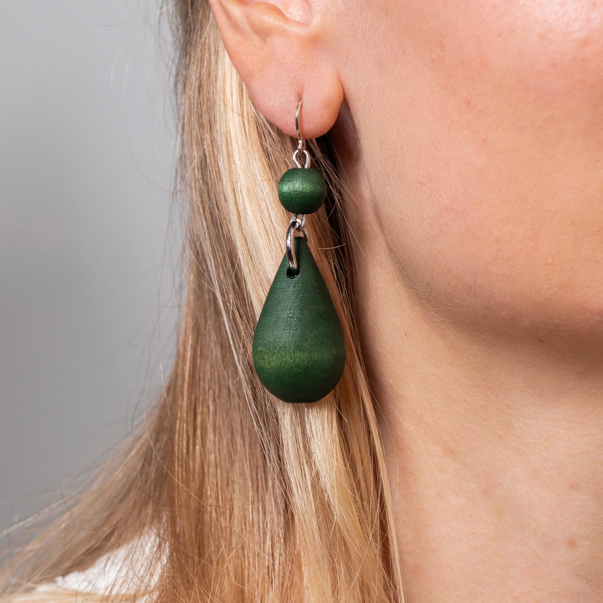Pisara earrings, green