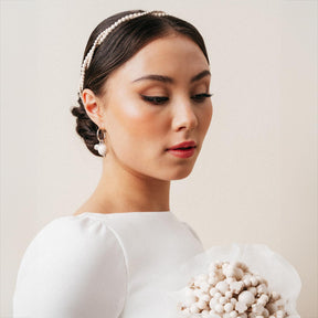 Lydia earrings, ecru and silver