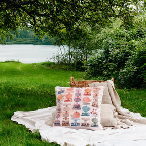 Keisarinna cushion cover, peach, 50 x 50 cm