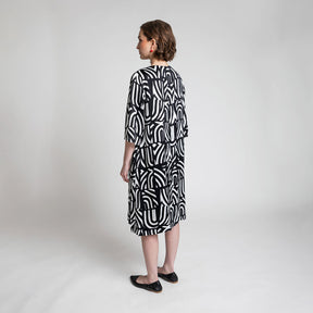 Varpu dress, Kaari, black and white