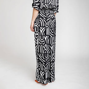 Tuike trousers, Kaari, black and white