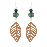 Hopeapihlaja earrings, black and green