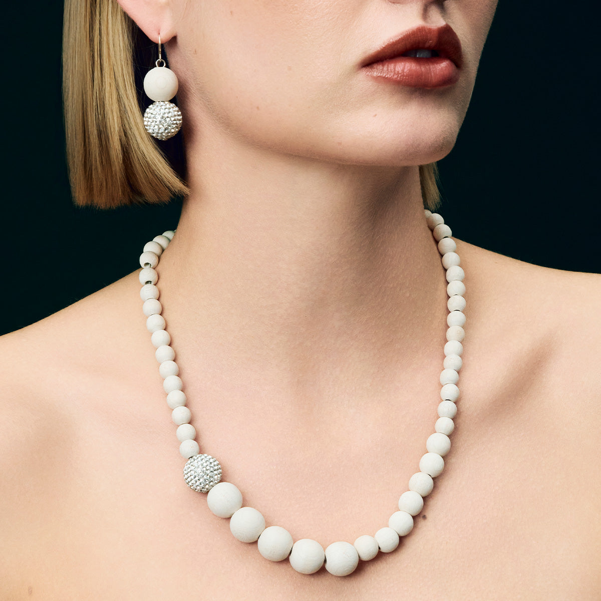Bertta necklace, ecru