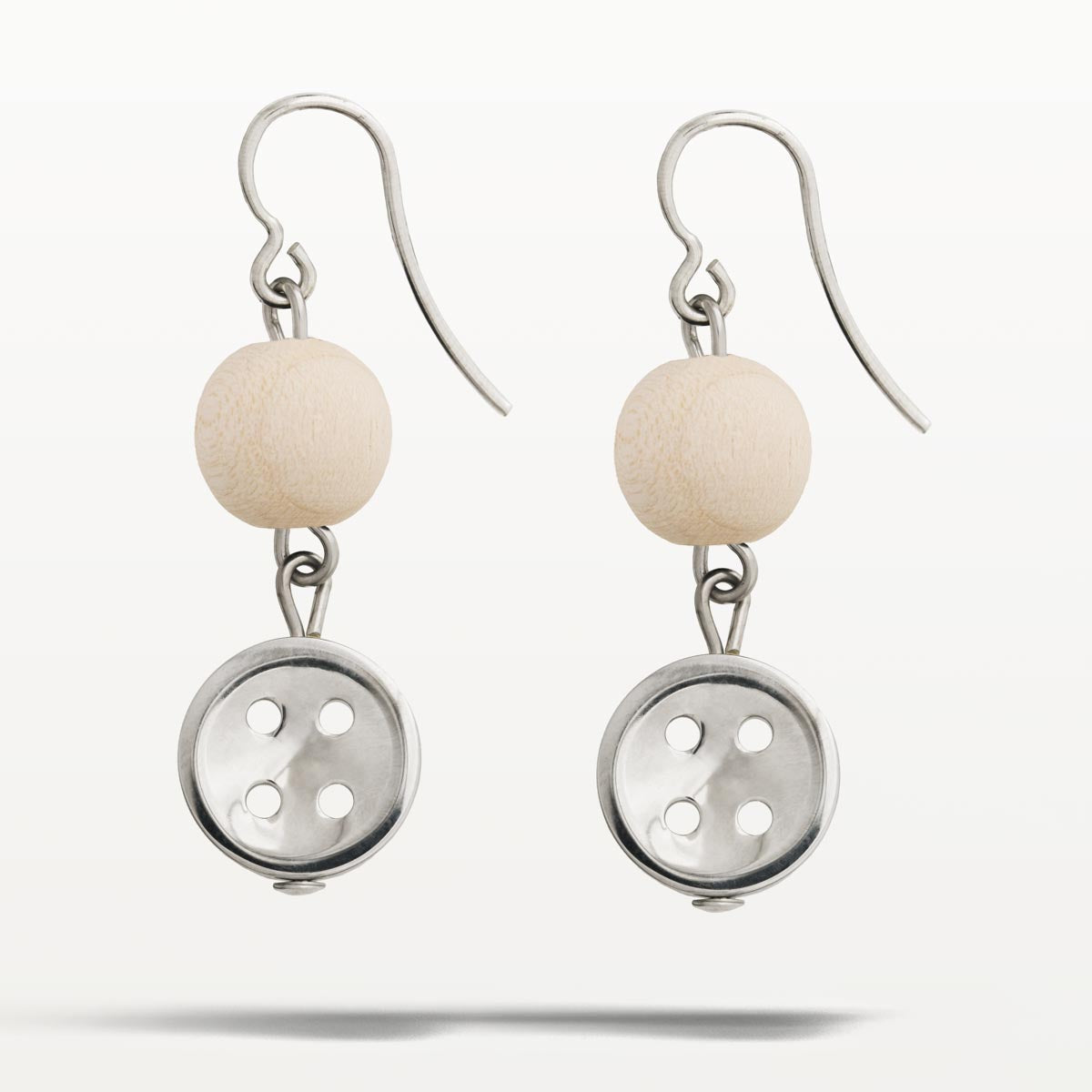 Aino earrings, ecru