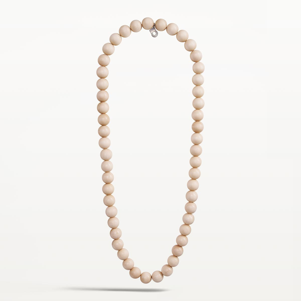 Suometar necklace, varnished wood