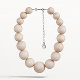 Olos necklace, varnished wood