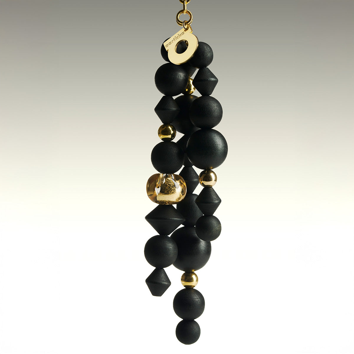 Lovi bag charm, black