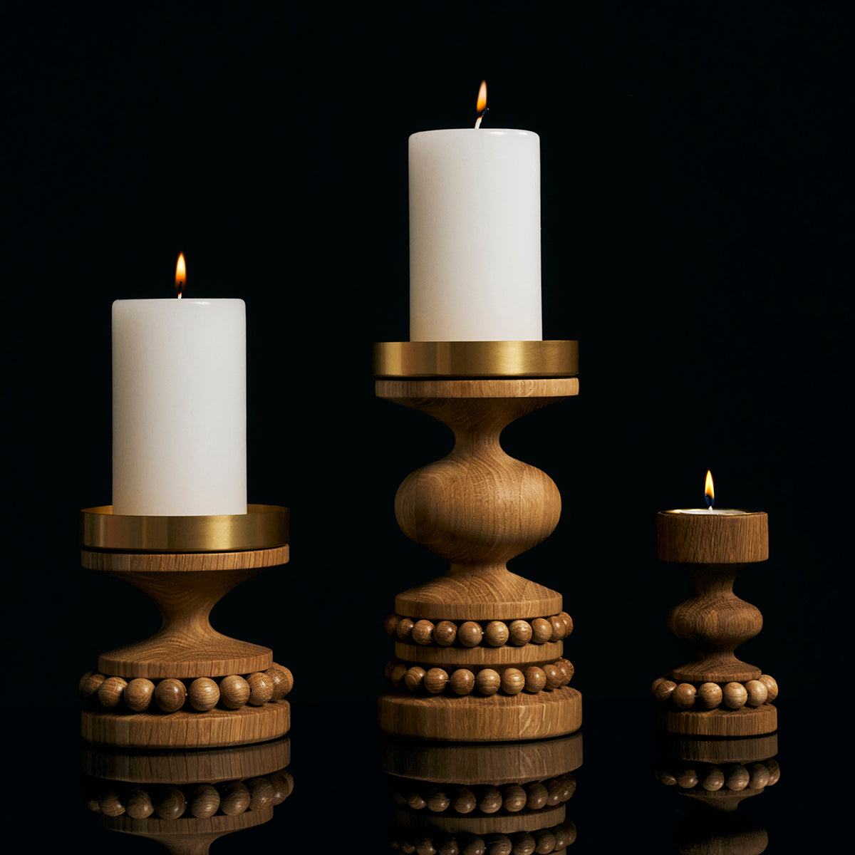 Keisarinna candleholder, oak