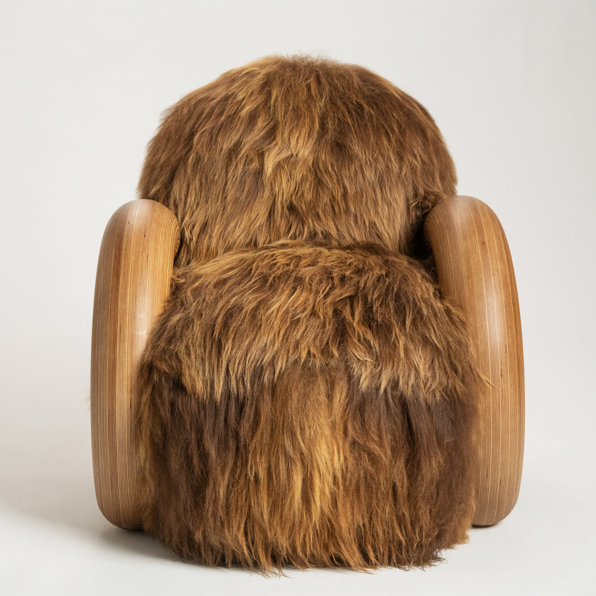 Ram lounge chair, Iceland sheepskin