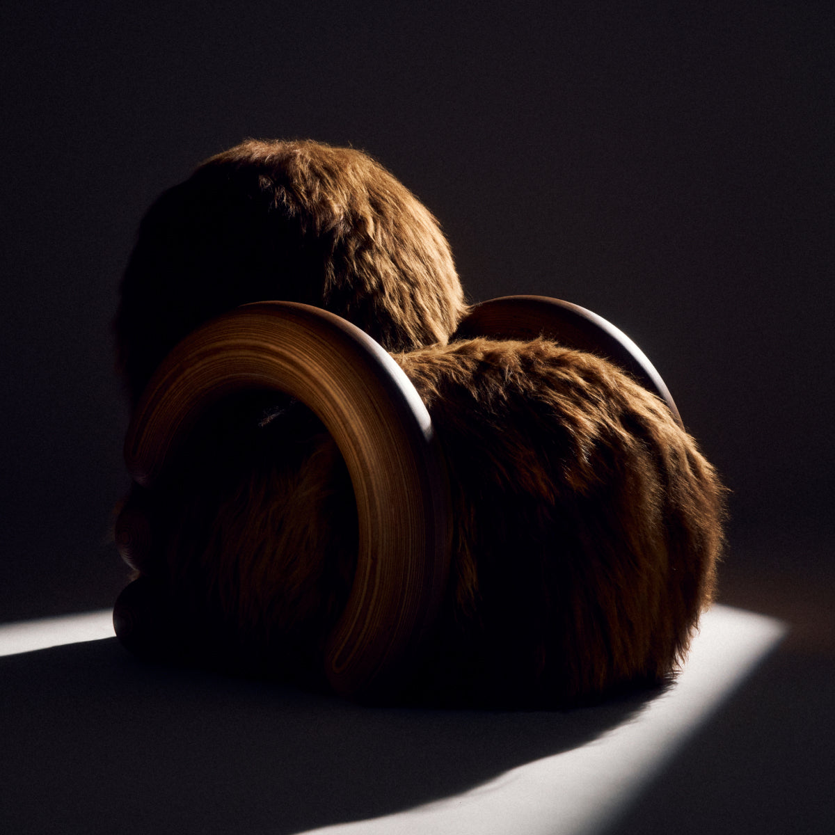 Ram lounge chair, Iceland sheepskin