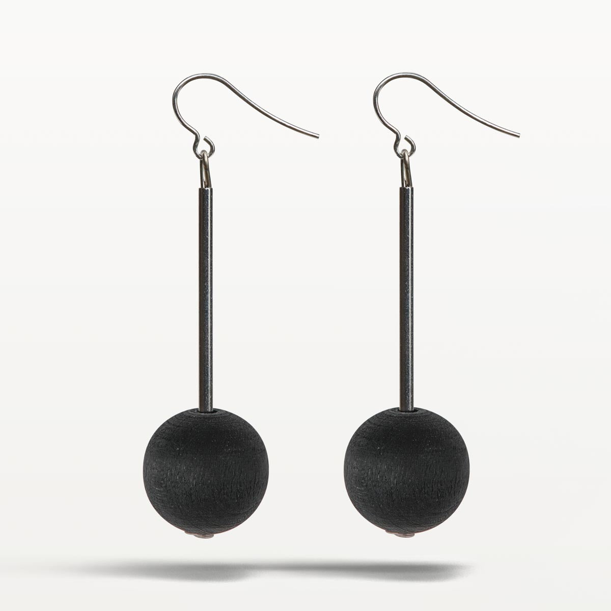 Elsa earrings, black