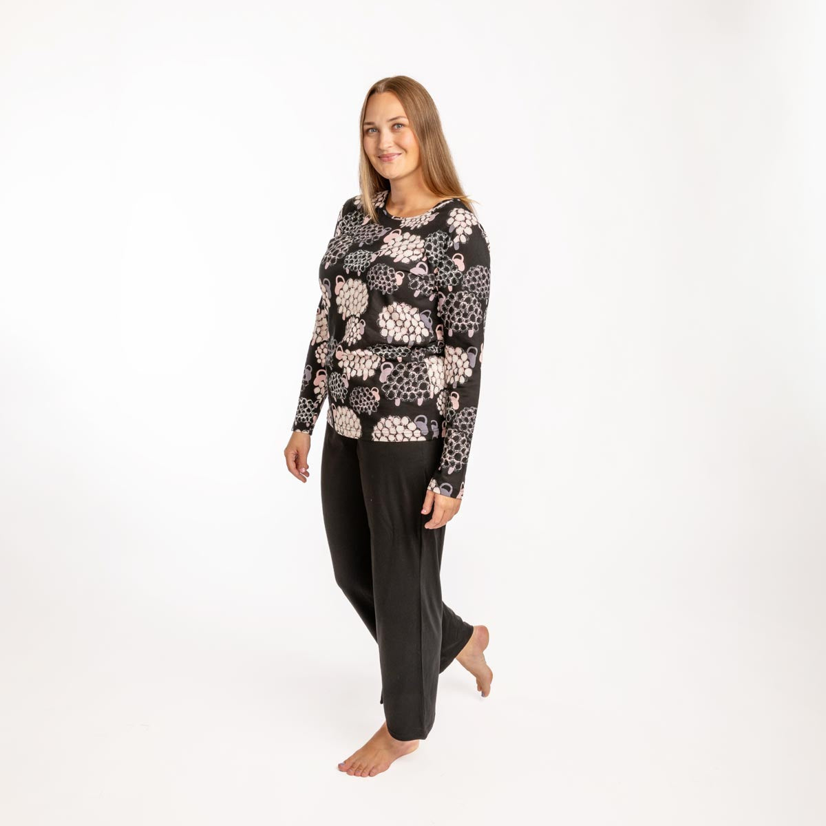 Pikkupässi pyjama, black
