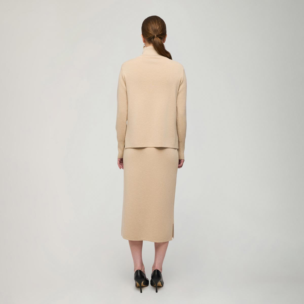 Nomi turtleneck sweater, 2025, beige