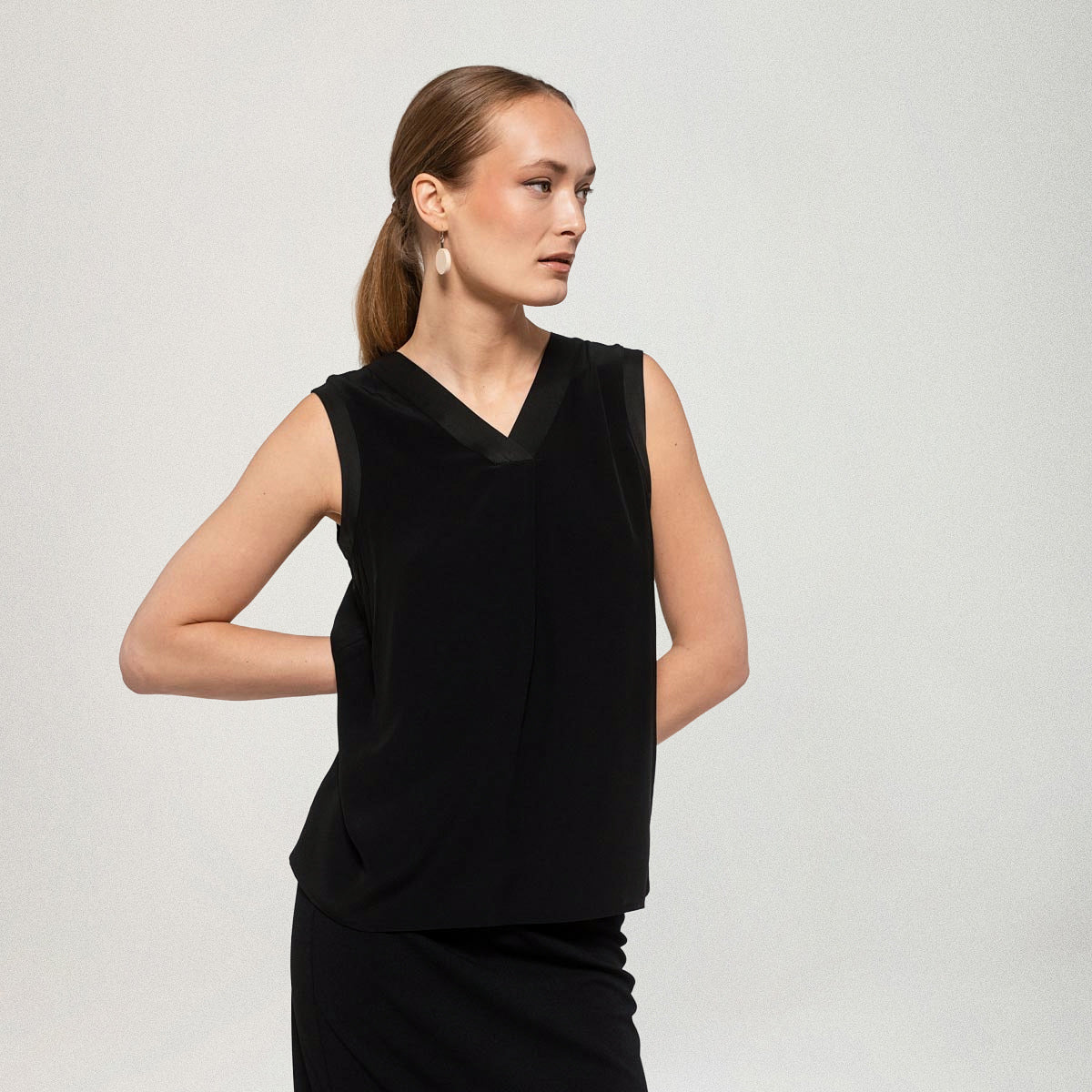 Solana top, charcoal