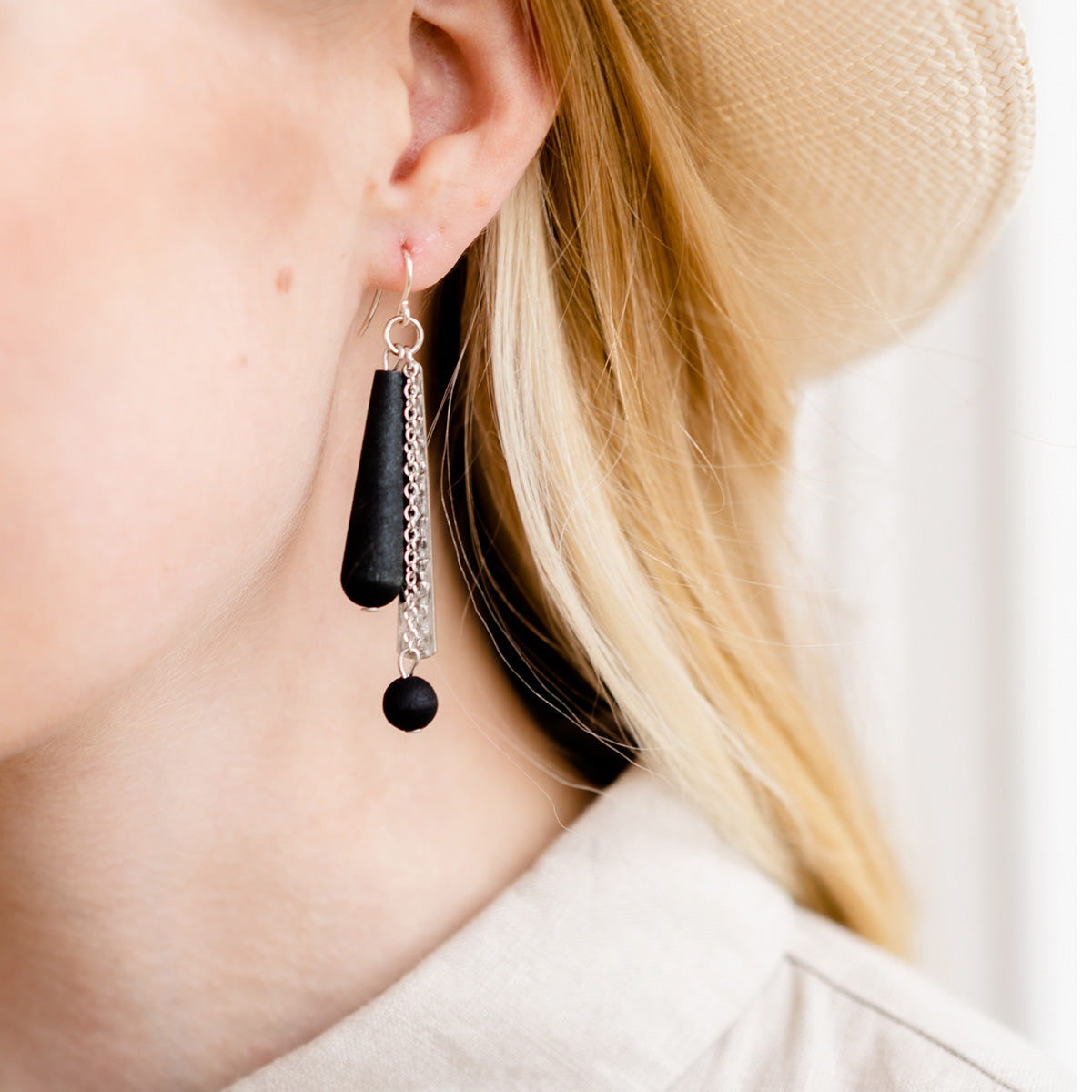 Contemporary Stone Earrings- Simple Circle Studs with Black Onyx – Celtic  Design Scotland