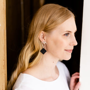Evita earrings, ecru