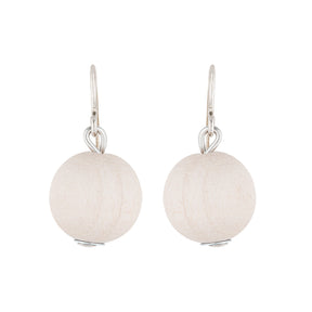 Karpalo earrings, white